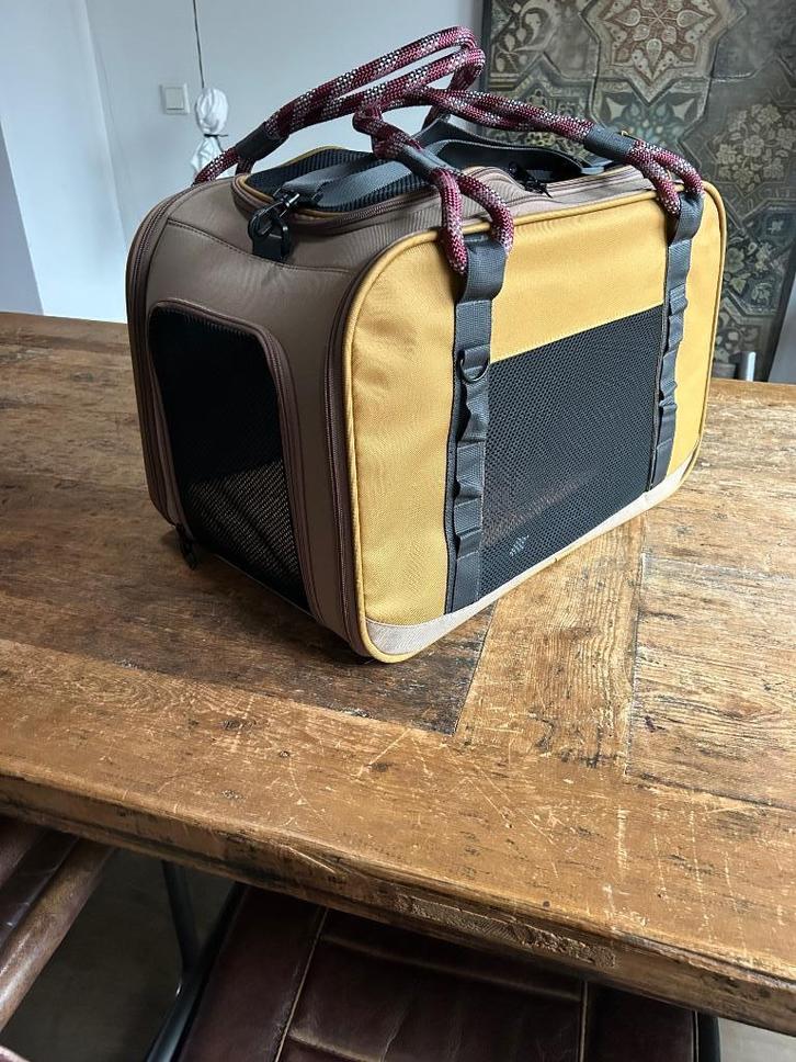 Nieuwe bench in doos, Dieren en Toebehoren, Hondenbenches, Nieuw, Ophalen of Verzenden