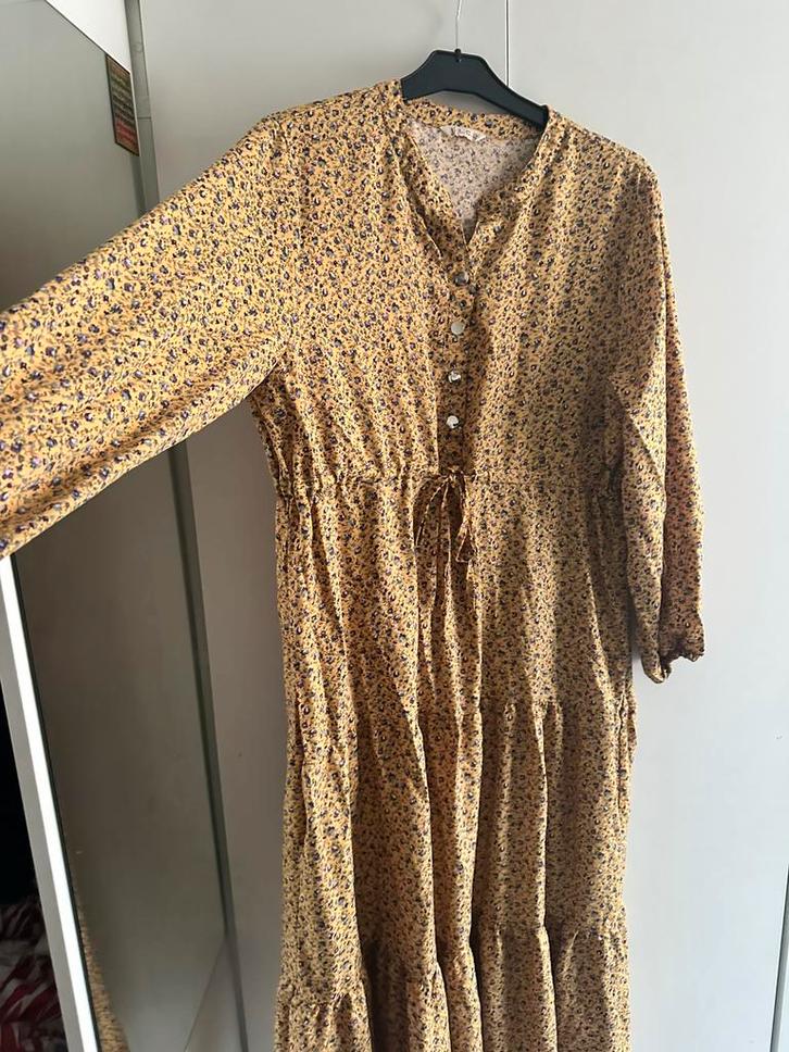 Robe longue jaune et violette fluide élégante, Kleding | Dames, Jurken, Gedragen, Maat 42/44 (L), Geel, Boven de knie, Ophalen