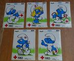 Les Schtroumpfs série 5 autocollants Croix-Rouge 1983 Peyo, Comme neuf, Image, Affiche ou Autocollant, Schtroumpfs, Enlèvement ou Envoi
