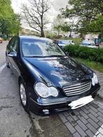Mercedes c180, 2004, Euro4, bien entretenu 3800  à discuter, Autos, Mercedes-Benz, 5 places, Cuir, Berline, 4 portes