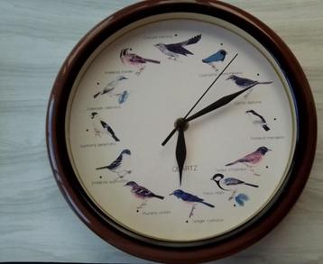 Pendules ou horloges oiseaux et à quartz beschikbaar voor biedingen