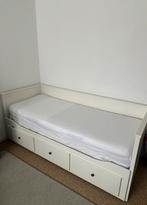 Hemnes bedbank met twee matrassen., Ophalen, Gebruikt