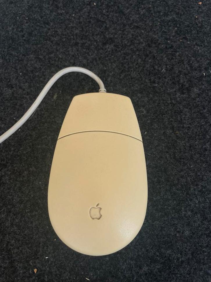 Apple Desktop Bus Mouse II - Vintage (Model M2706), Computers en Software, Muizen, Gebruikt, Muis, Ophalen