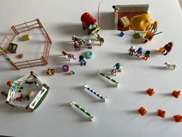 Playmobil ponyranch paardrijclub met veel accessoires beschikbaar voor biedingen