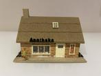 HO Pola woonhuis met apotheker (753), Autres marques, Enlèvement ou Envoi, Utilisé, Pont, Tunnel ou Bâtiment
