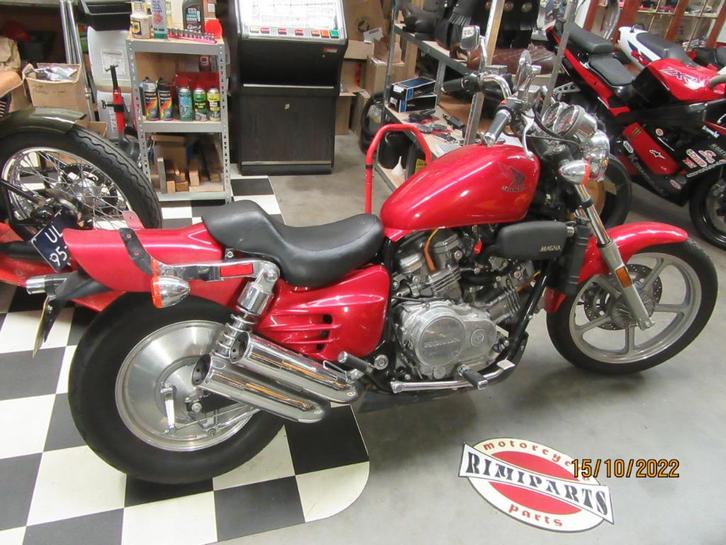 Op zoek naar Honda VF700C VF750C Super Magna VF '87 delen?, Motoren, Onderdelen | Honda, Gebruikt, Ophalen