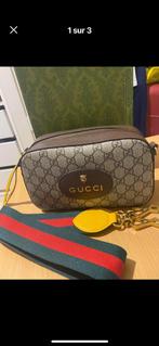 Gucci GG supreme boekentas, Zo goed als nieuw