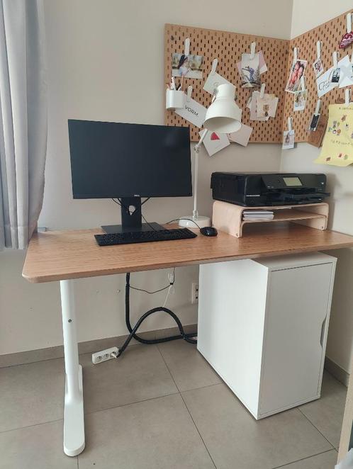 Bureau bamboo tafelblad IKEA, Huis en Inrichting, Bureaus, Gebruikt, Bureau, Ophalen