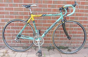 oude koersfiets BIANCHI beschikbaar voor biedingen