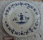 SALE Frans Moustiers ( wand) bordje met blauw motief, Ophalen of Verzenden