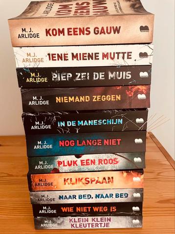 M.J. Arlidge - Helen Grace reeks 11 boeken beschikbaar voor biedingen