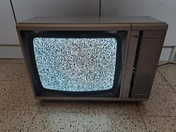 ZELDZAAM.. Frontech cb-338f tv. Jaren 70 of 80. Het werkt. P beschikbaar voor biedingen