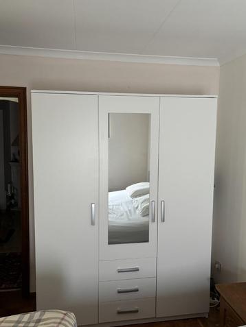 Kleerkast 7 maanden oud, Huis en Inrichting, Ophalen, 200 cm of meer, 150 tot 200 cm, Nieuw