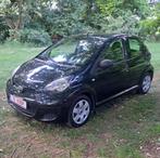 Toyota Aygo: 92.000 km +airco +jaar garantie +groot nazicht!, Voorwielaandrijving, Stof, 50 kW, Zwart