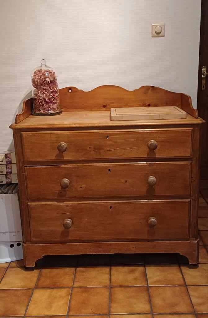 Prachtige beukenhouten kast, Huis en Inrichting, Kasten | Ladekasten, Gebruikt, Minder dan 100 cm, 100 tot 150 cm, 50 tot 75 cm