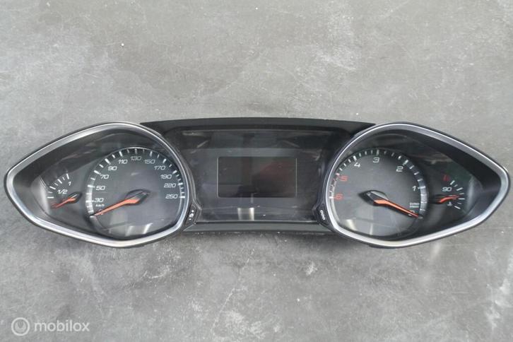 Compteur kilométrique Peugeot 308 (2013-....), Autos : Pièces & Accessoires, Tableau de bord & Interrupteurs, Utilisé, Enlèvement ou Envoi