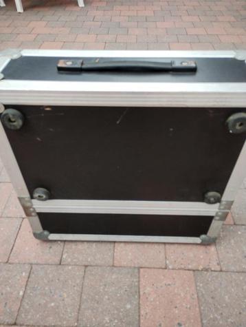 Flightcase 3 units voor dubbele CD, Muziek en Instrumenten, Behuizingen en Koffers, Ophalen, Gebruikt, Flightcase