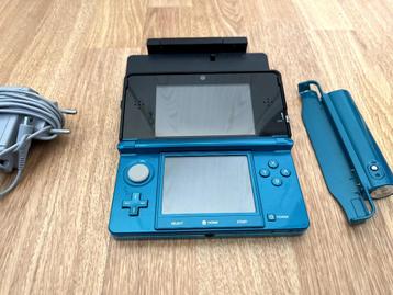 Nintendo 3DS Blue beschikbaar voor biedingen