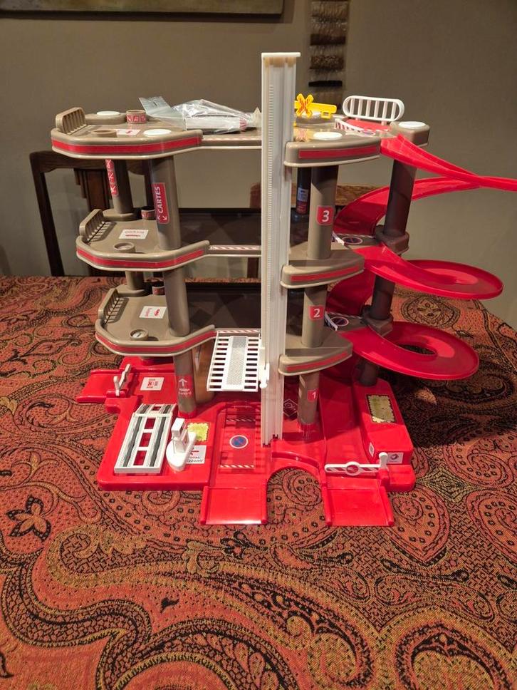 Garage Total, Enfants & Bébés, Jouets | Circuits, Comme neuf, Circuit, Manuelle, Autres marques, Enlèvement ou Envoi