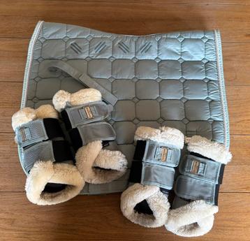 Leuke set beschikbaar voor biedingen