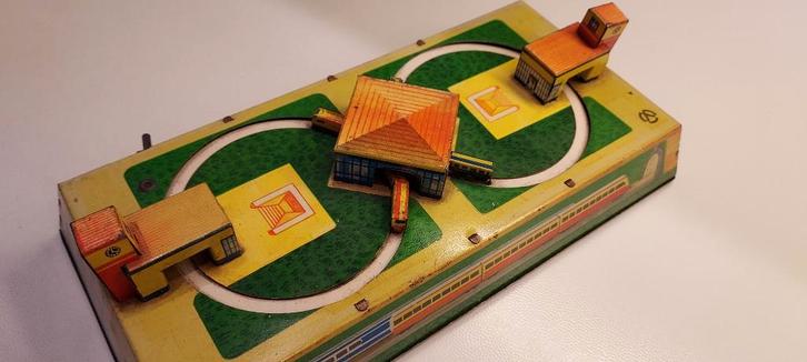 uitverkoop oud speelgoed treincircuit, nu aan 15 euro, Antiek en Kunst, Antiek | Speelgoed, Verzenden