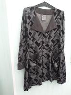 magnifique nouvelle veste grise-noire Out of Xile Taille M, Vêtements | Femmes, Pulls & Gilets, Enlèvement, Gris