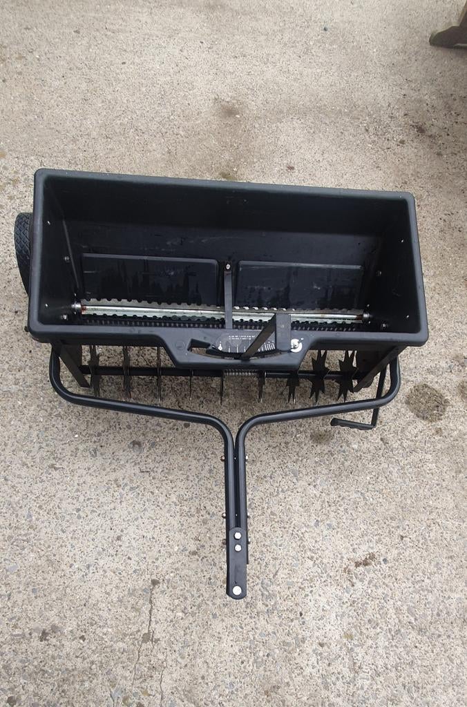 Aérateur et épandeur à tracter, Jardin & Terrasse, Enlèvement