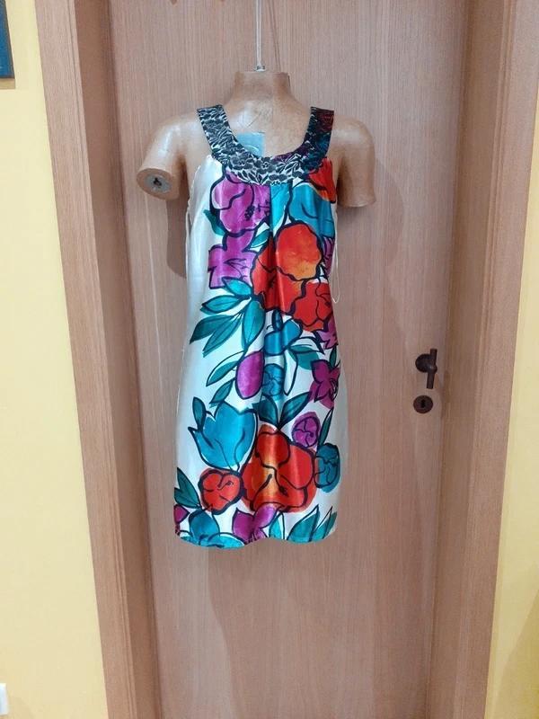 Bloemenjurk voor dames — Lavand — Maat L (40), Kleding | Dames, Jurken, Gedragen, Maat 42/44 (L), Overige kleuren, Knielengte