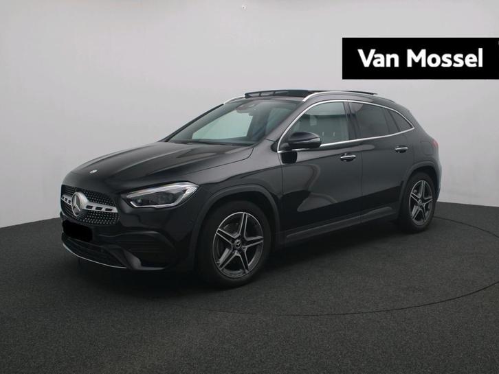 Mercedes-Benz GLA 200 AMG Line + MULTIBEAM LED + PANORAMISCH, Auto's, Mercedes-Benz, Bedrijf, Te koop, GLA, Achteruitrijcamera