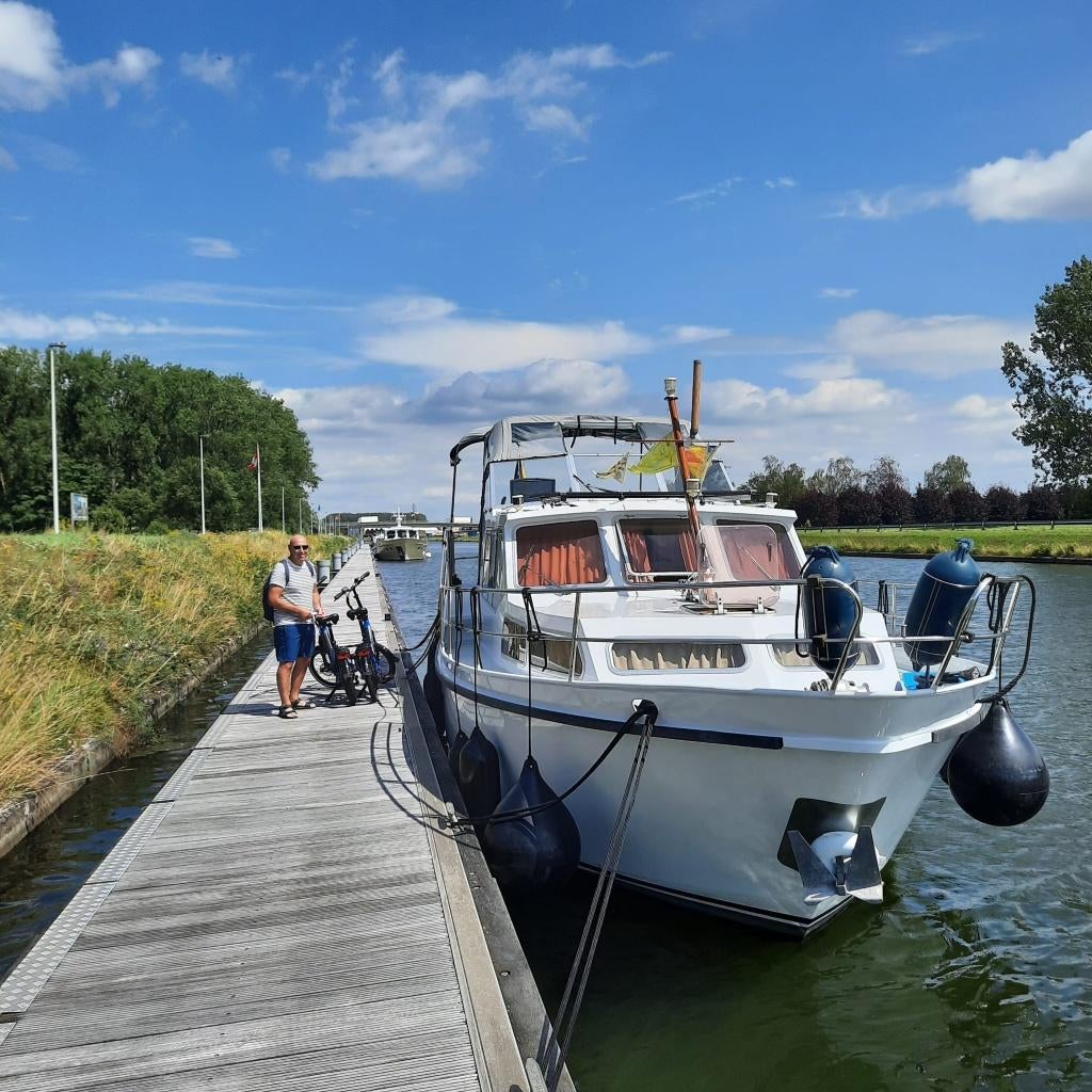 Kajuitkruiser, Watersport en Boten, Motorboten en Motorjachten, Gebruikt, Staal, 9 tot 12 meter, Diesel, Binnenboordmotor, 50 pk of meer