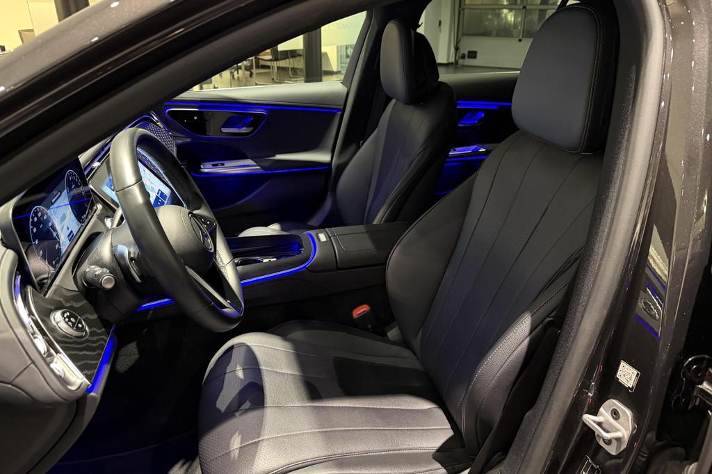 Mercedes-Benz E-Klasse 300 E Break Luxury Line | Distronic |, Auto's, Automaat, Gebruikt, Zwart, https://public.car-pass.be/vhr/c888351e-9837-4746-874b-7cdf60231d12