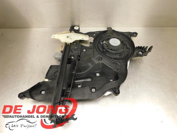 Mécanique vitre 2portes avant gauche d'un Peugeot Partner, -, 3 mois de garantie, Utilisé, -