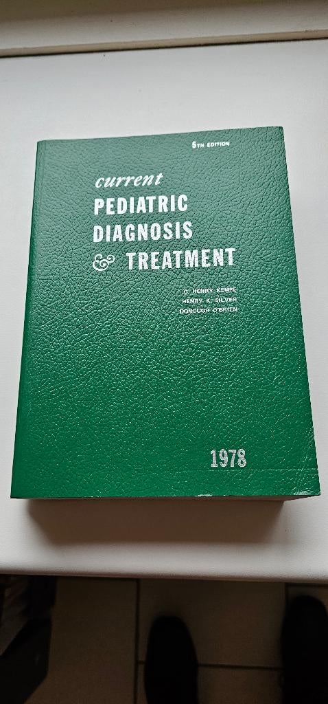 ancien livre de medecine 1978 1979, Enlèvement