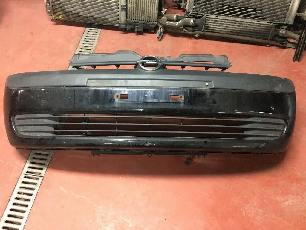 PARE CHOC AVANT OPEL CORSA C PHASE 1, Autos : Pièces & Accessoires, Carrosserie & Tôlerie, Pare-chocs, Opel, Avant, Utilisé, Enlèvement