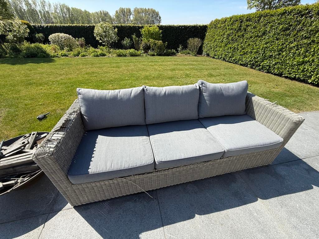 Le ramassage est gratuit. Pour Harry, très maniable., 3 places, Banque, Synthétique, Enlèvement