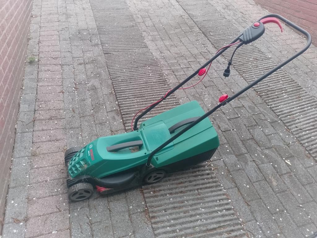 Grasmaaier Bosch, Tuin en Terras, Ophalen