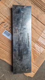 Schliesing contermes, Enlèvement, Neuf