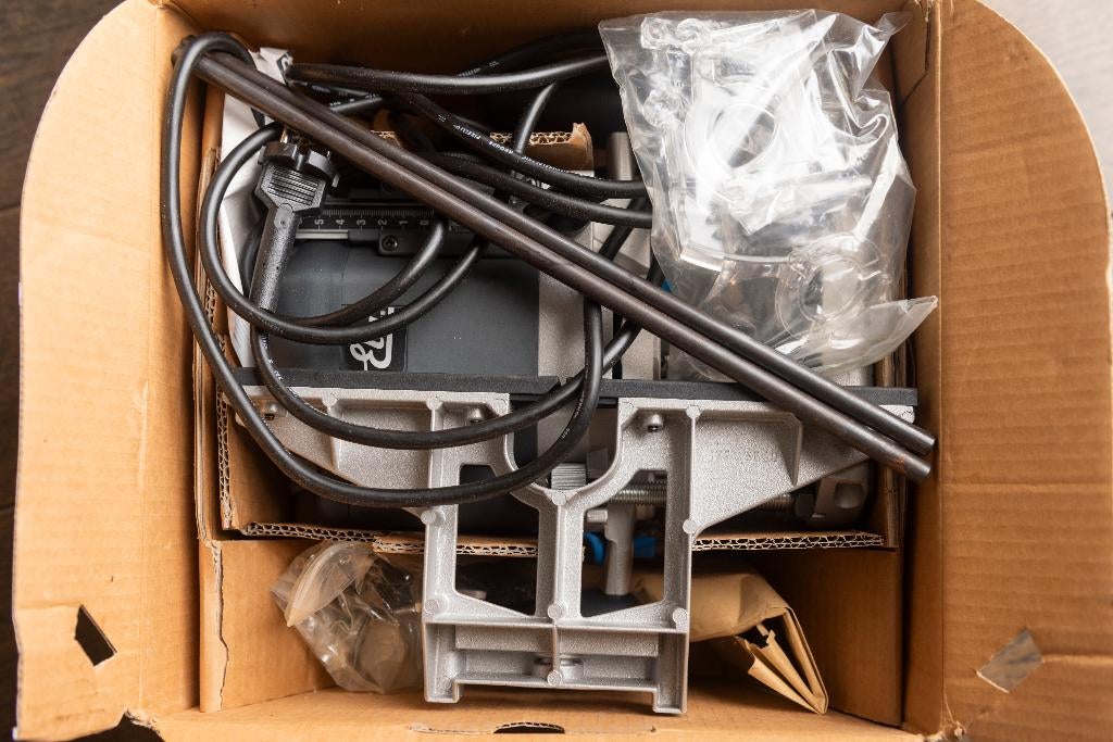 1 kops Bovenfrees Elu MOF 131 (nooit gebruikt), Bricolage & Construction, Outillage | Fraiseuses, Neuf, Électrique, Routeur, Enlèvement