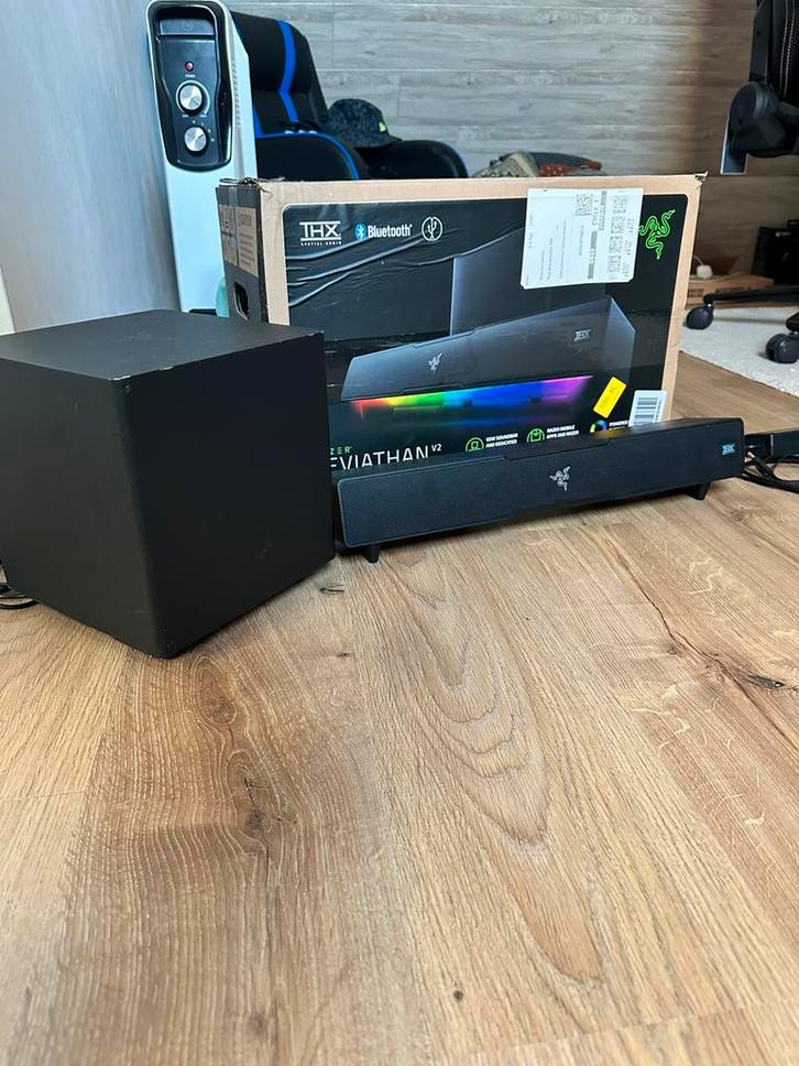 Barre de son razer leviathan v2, TV, Hi-fi & Vidéo, Barres de son, Comme neuf, Bluetooth, Enlèvement ou Envoi