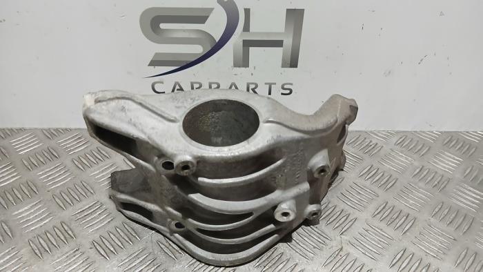 Support cardan d'un Mercedes A-Klasse, Autos : Pièces & Accessoires, Freins & Transmission, Mercedes-Benz, Utilisé, 3 mois de garantie