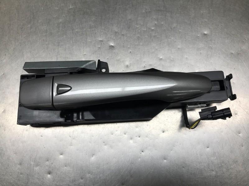 POIGNEE EXTERIEURE AVANT DROITE Pulsar (C13) (|8061021133|), Dhr. M. Roggen, Stadsweg 37 37
9917 PV  WIRDUM GR., NL, Droite, Nissan