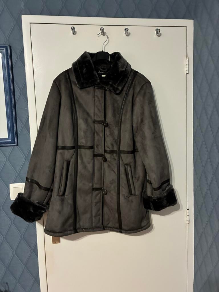 Veste hiver(42), Vêtements | Femmes, Enlèvement, Comme neuf