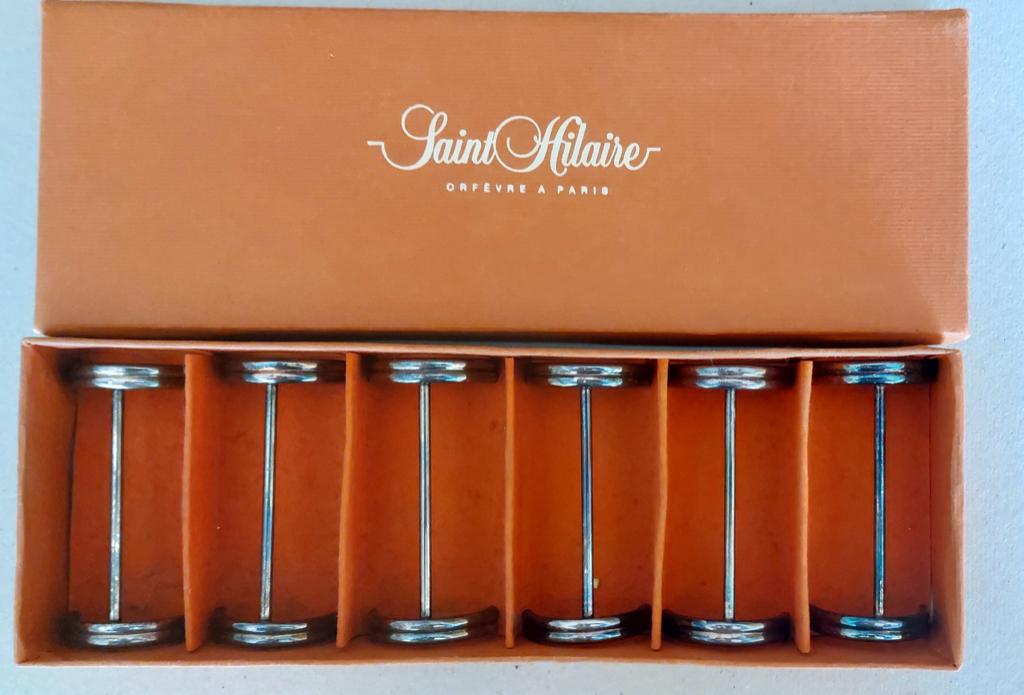 Orfèvrerie Saint-Hilaire, Paris : porte-couverts argenté, Antiquités & Art, Envoi