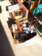 Gratis, Divers, Enlèvement