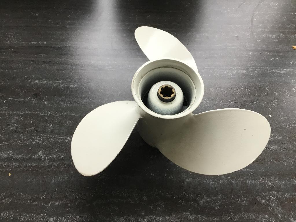 Nieuwe Yamaha bootschroef, Watersport en Boten, Nieuw, Ophalen of Verzenden, Met afstandsbediening, 5 tot 10 pk