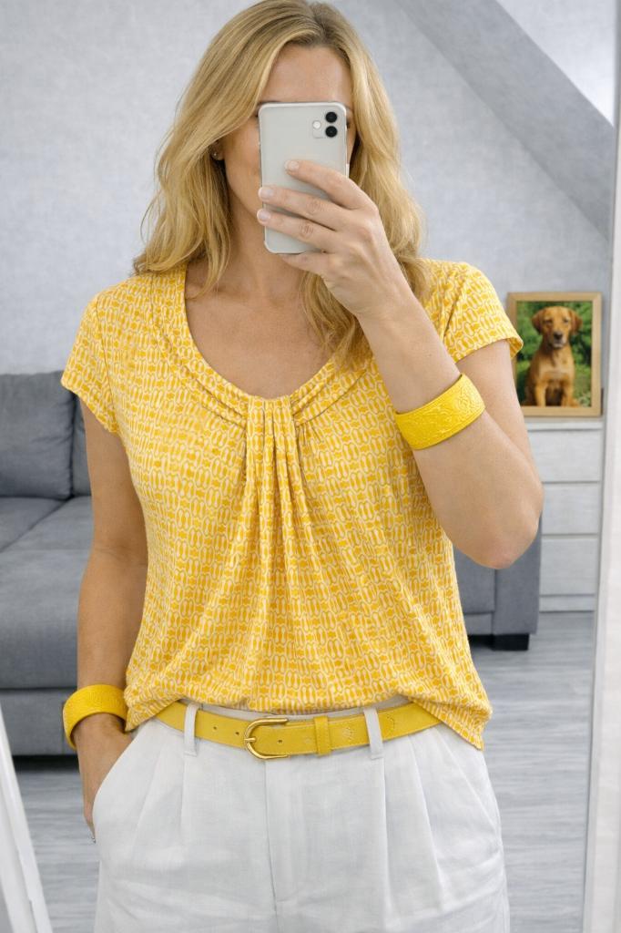 T-shirt maat large, Kleding | Dames, T-shirts, Zo goed als nieuw, Maat 42/44 (L), Geel, Korte mouw, Verzenden