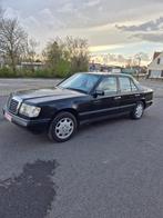 1985 Mercedes-Benz 300d - Restauratieproject. Met werk aan, Auto's, Mercedes-Benz, Automaat, 4 deurs, Achterwielaandrijving, Diesel
