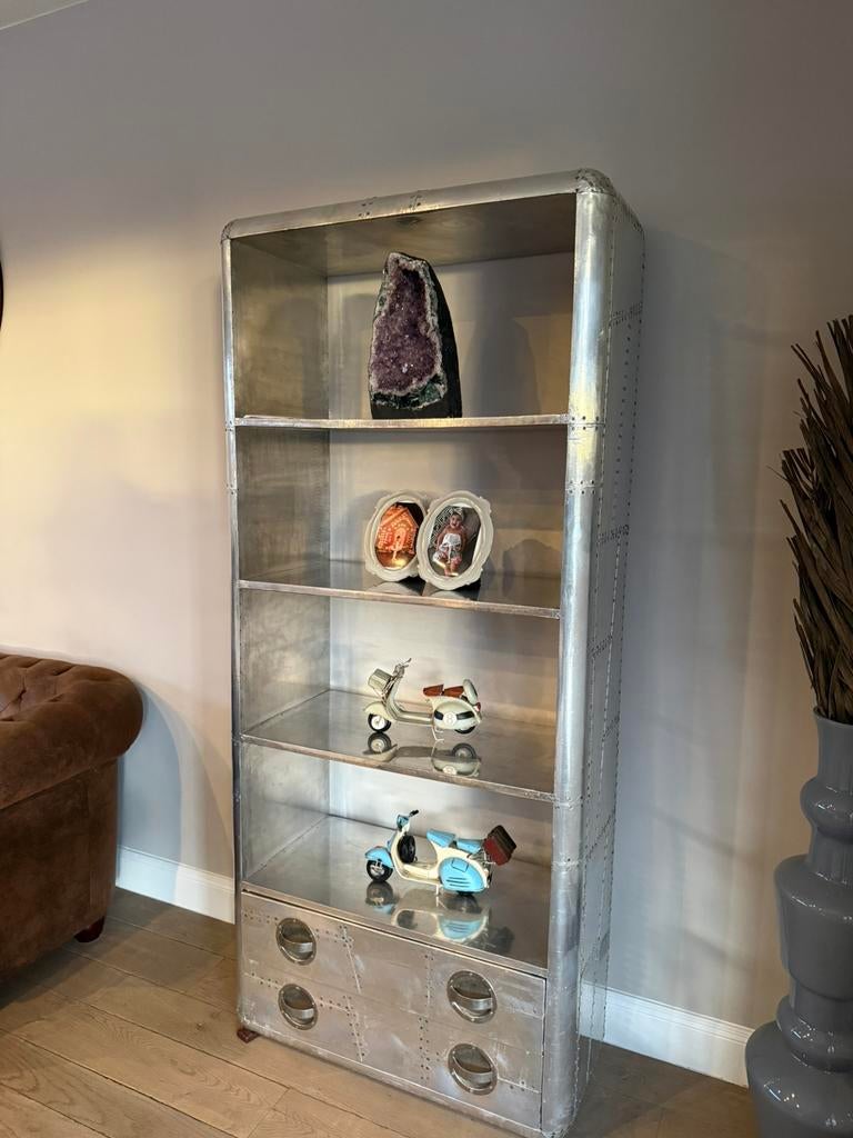 Industriële metalen kast, Ophalen, Met lade(s)