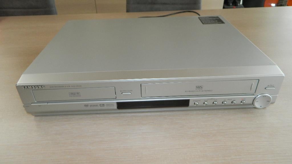 Samsung VHS stereovideo, Ophalen of Verzenden, Gebruikt, VHS-speler of -recorder
