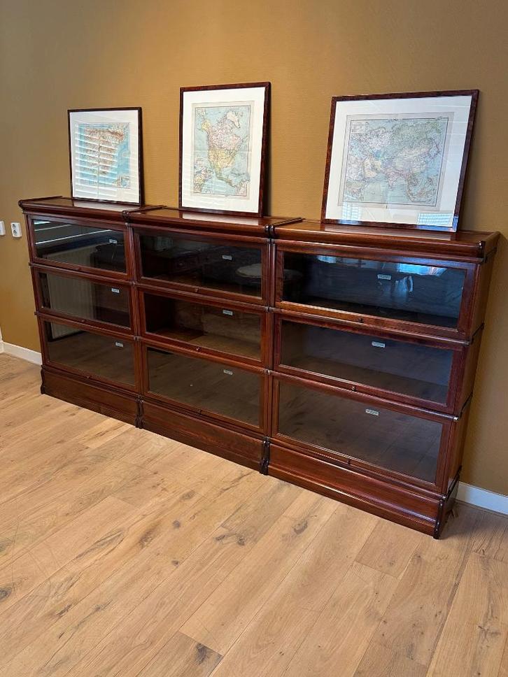 Antieke mahonie Globe Wernicke boekenkast, Antiquités & Art, Antiquités | Bureau & Affaires, Enlèvement ou Envoi